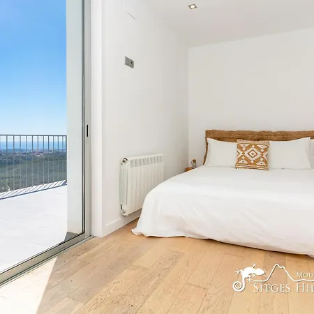 Stunning Views To Sea From Modern El Mirador Near Sitges Villa *